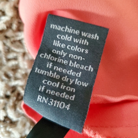 The Limited Asymmetrical Button Up Sleeveless Collared Blouse Women's Small - Picture 4 of 4